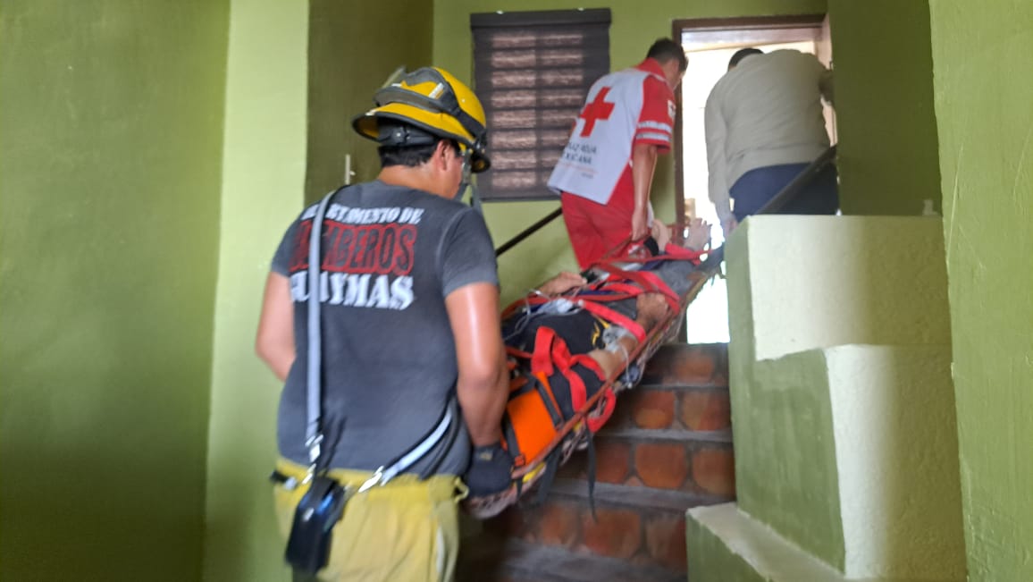 Resulta albañil con traumatismo        