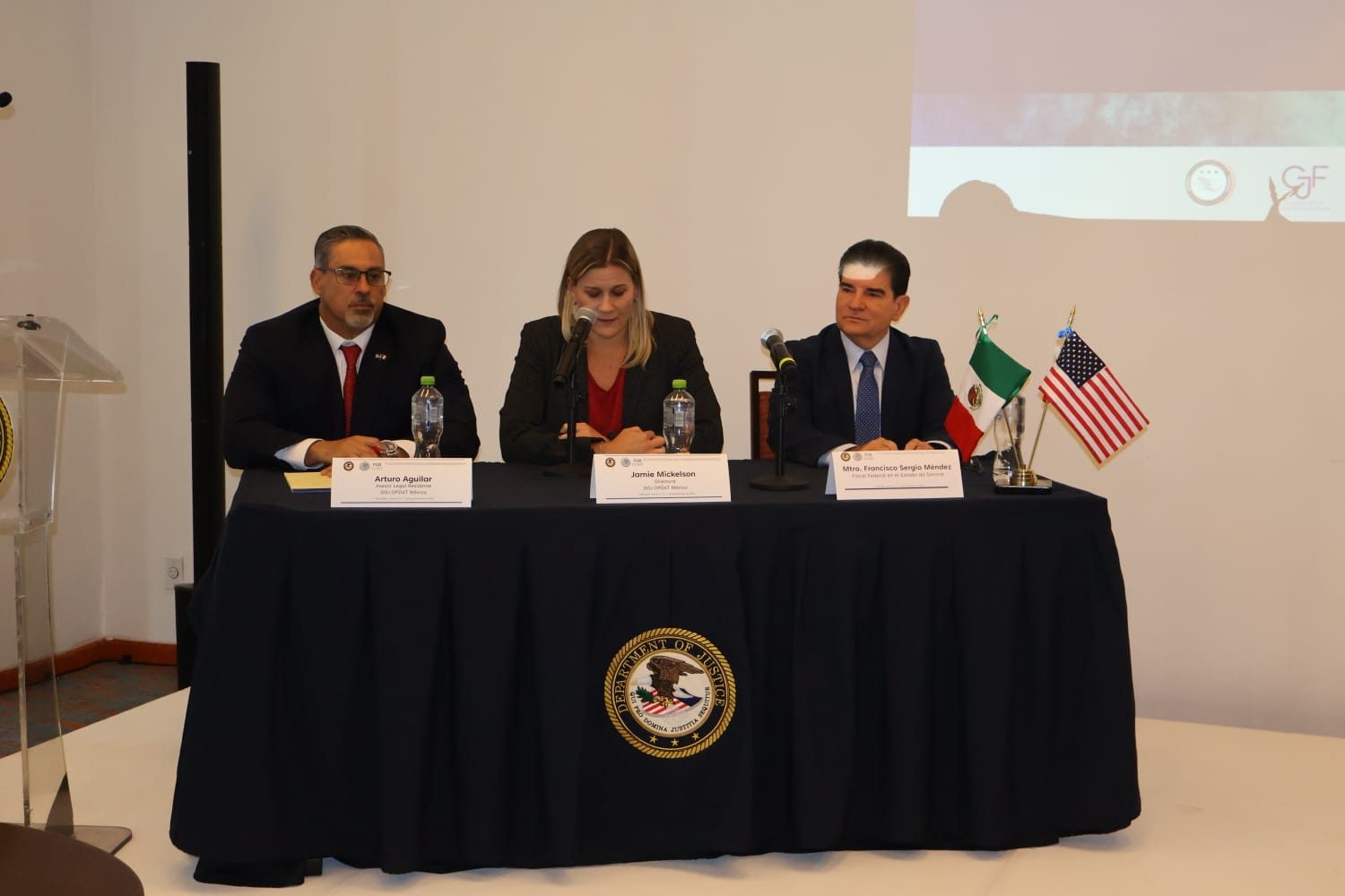 FGR Lleva A Cabo Primer Conversatorio Regional Sobre Investigaciones De Drogas Sintéticas