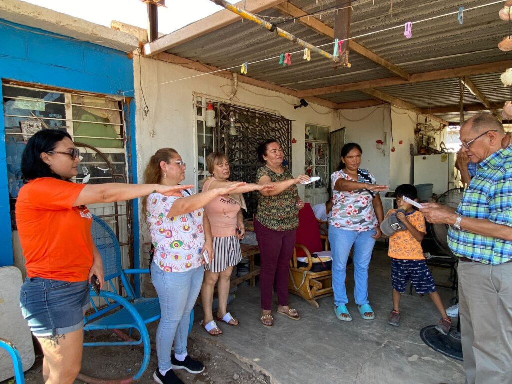 10 octubre siguen formando comites de obra