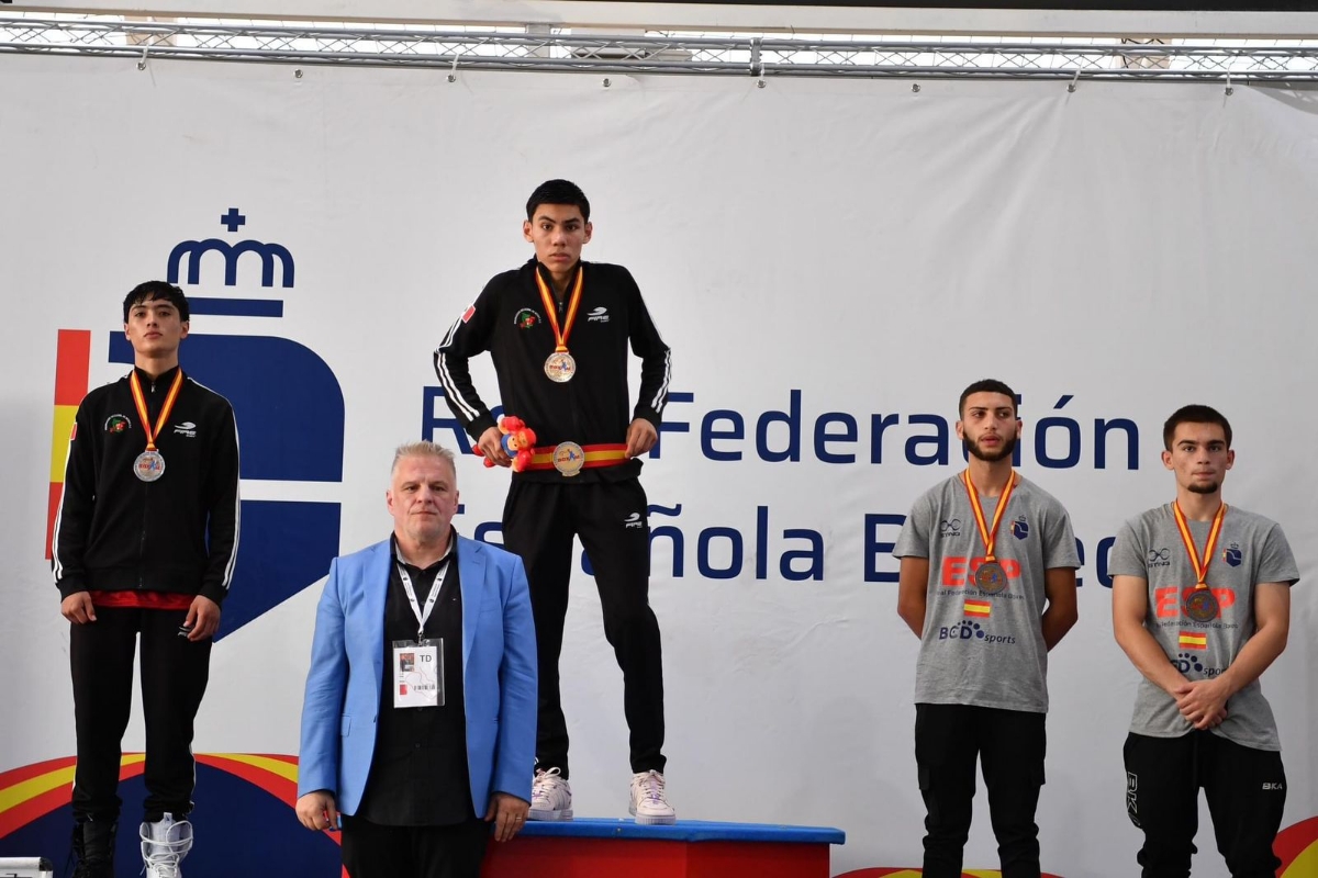 Alumno de Cobach Sonora es campeón internacional de boxeo