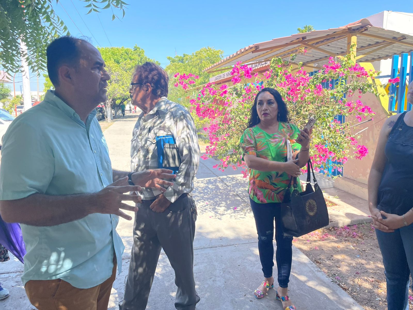 Atiende SEC a padres del preescolar ‘Benito Juárez’