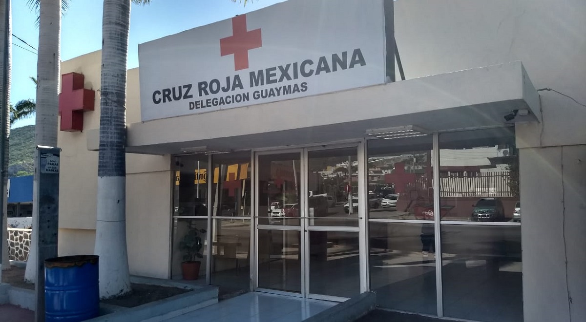 Ataca pitbull a hija y padre