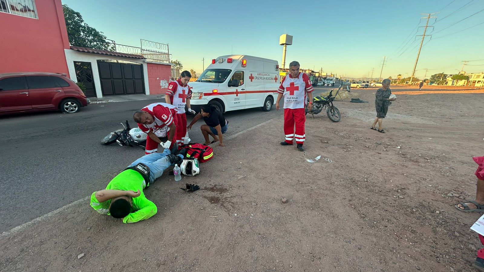 Se impactan motocicletas; hay cuatro lesionados