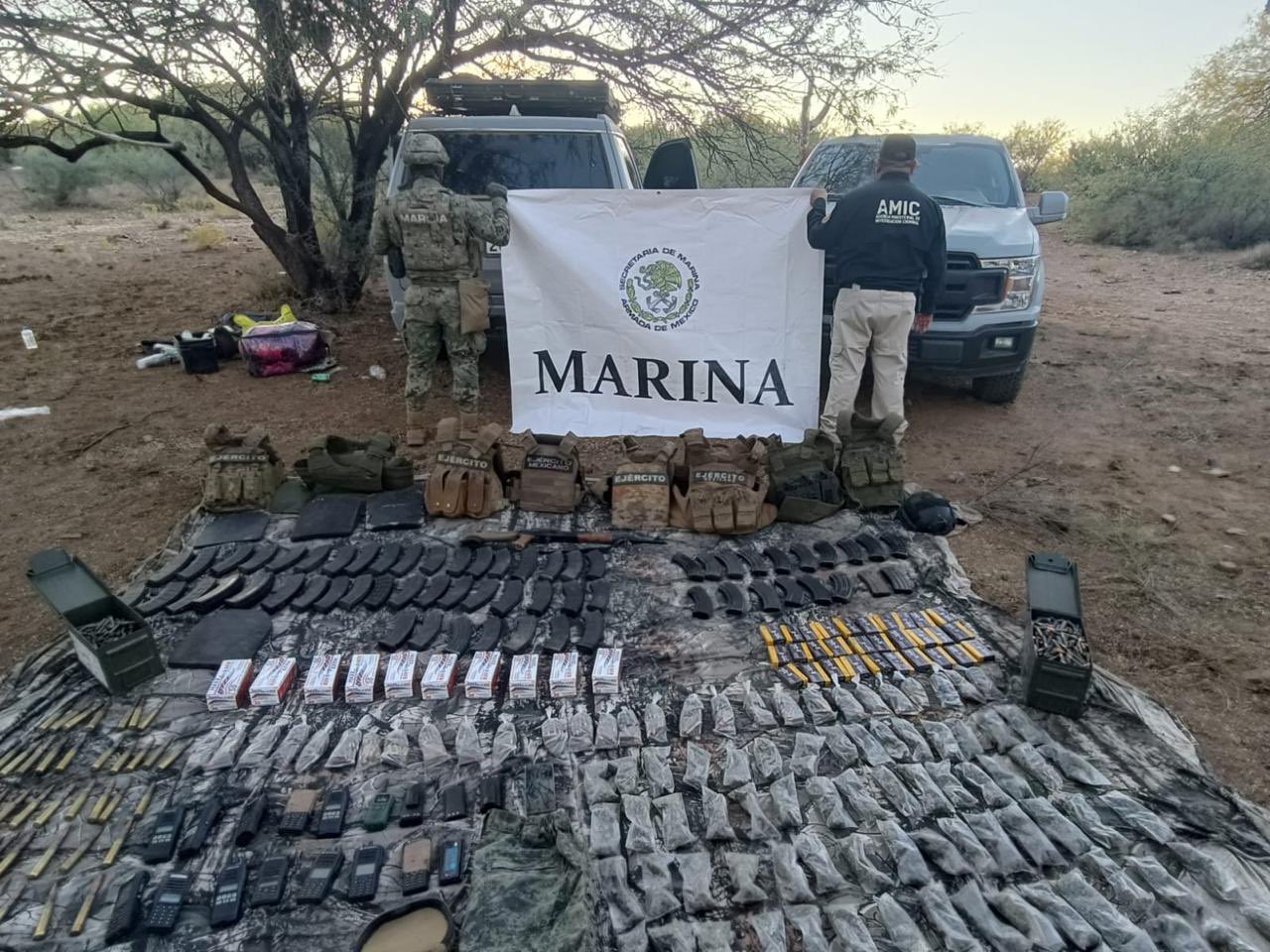 En operativo conjunto se asegura armamento, vehículos y droga en El Sásabe