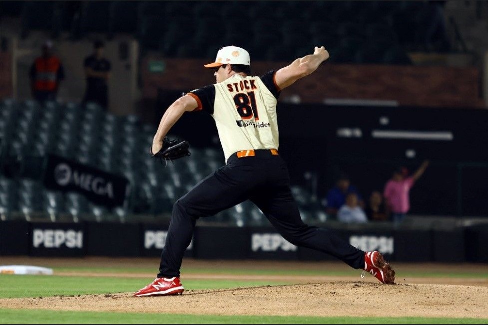 Naranjeros empata serie