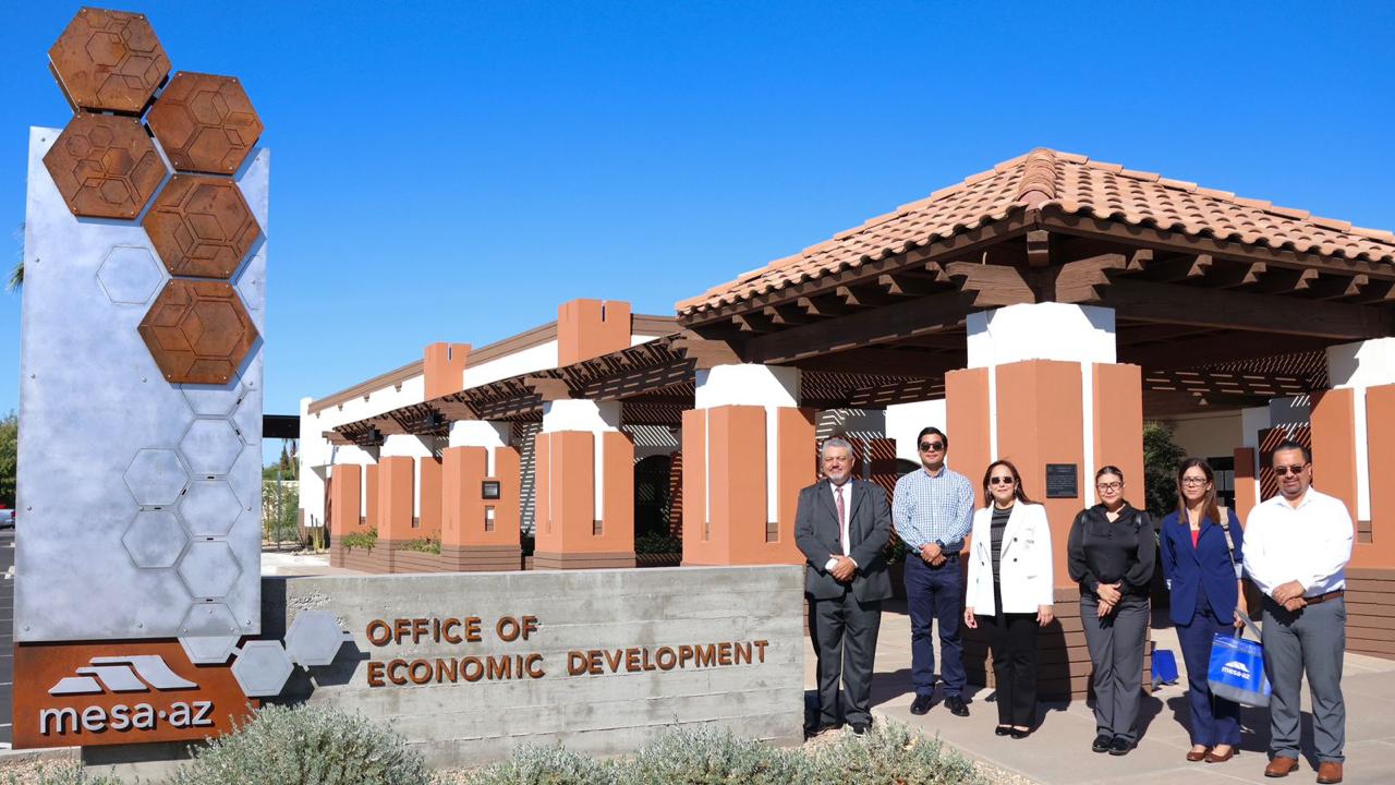 Se reúne doctora Karla Córdova González con autoridades en Mesa, Arizona
