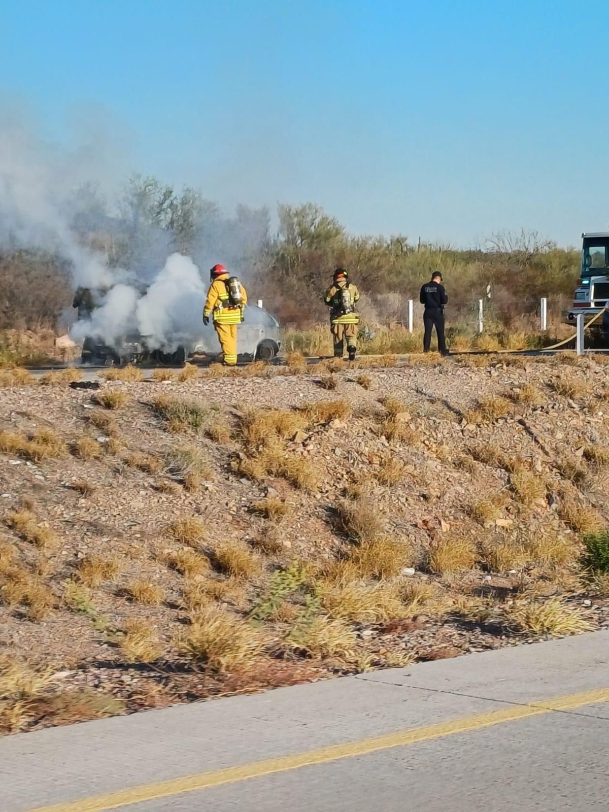 Se incendia vehículo