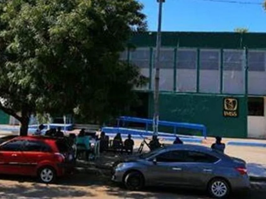 10 noviembre reconocen trabajo de directrora imss empalme