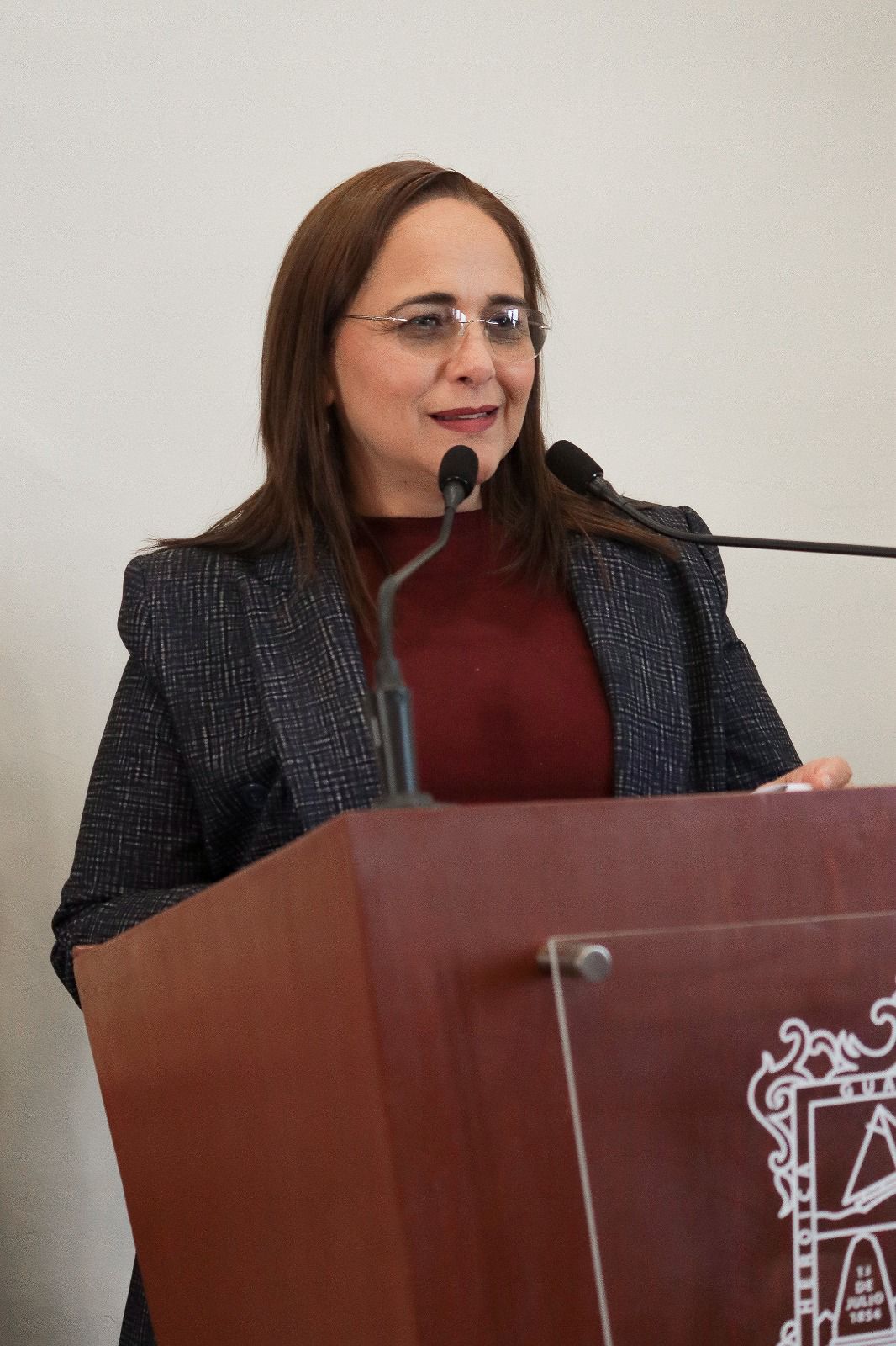 Cumple Ayuntamiento con entrega de aguinaldos