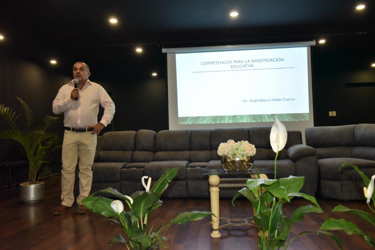 Organiza Creson Primer Foro de Investigación Educativa para Normalistas