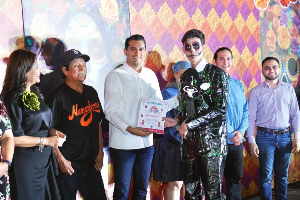 Disfrutan cientos de familias Gran Festival de Día de Muertos, “Tradición que nos une”