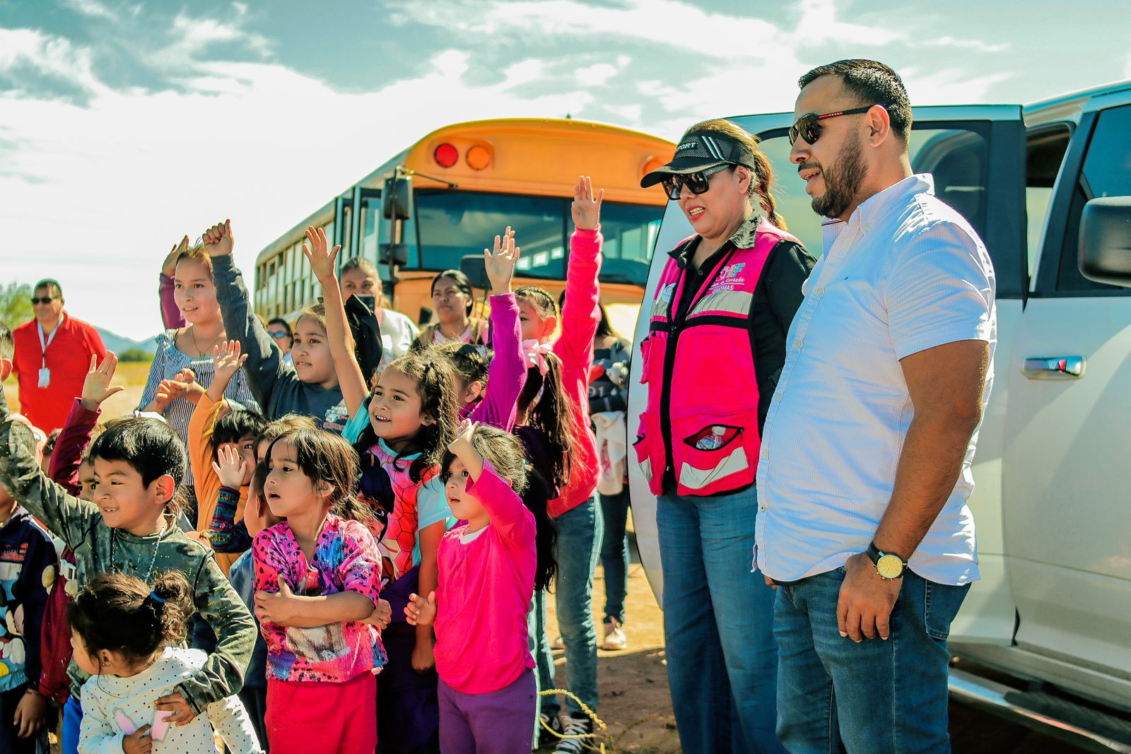 Lleva DIF a niñas y niños a conocer la actividad agrícola