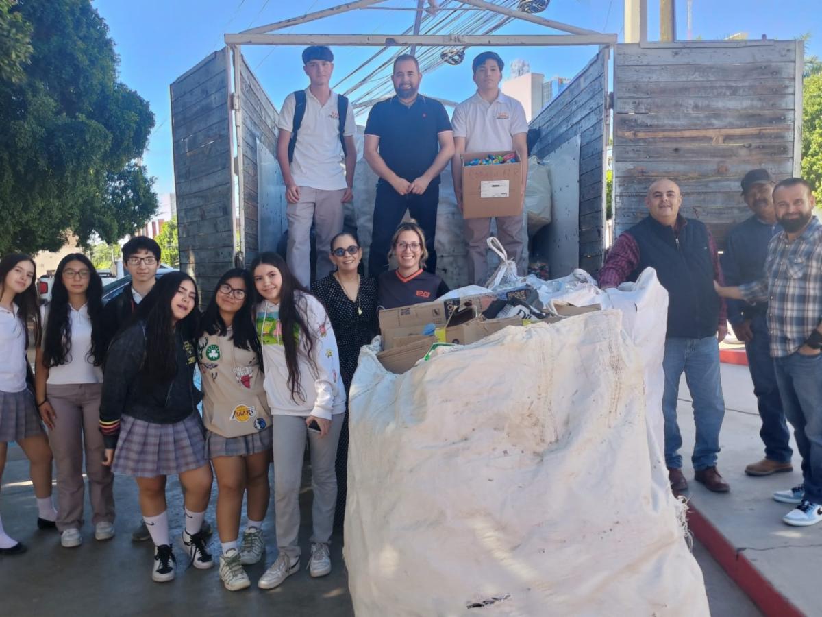 Recolecta Cobach Sonora dos toneladas de material reciclable