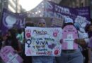 Miles de mujeres se manifiestan en 12 estados contra la violencia de género