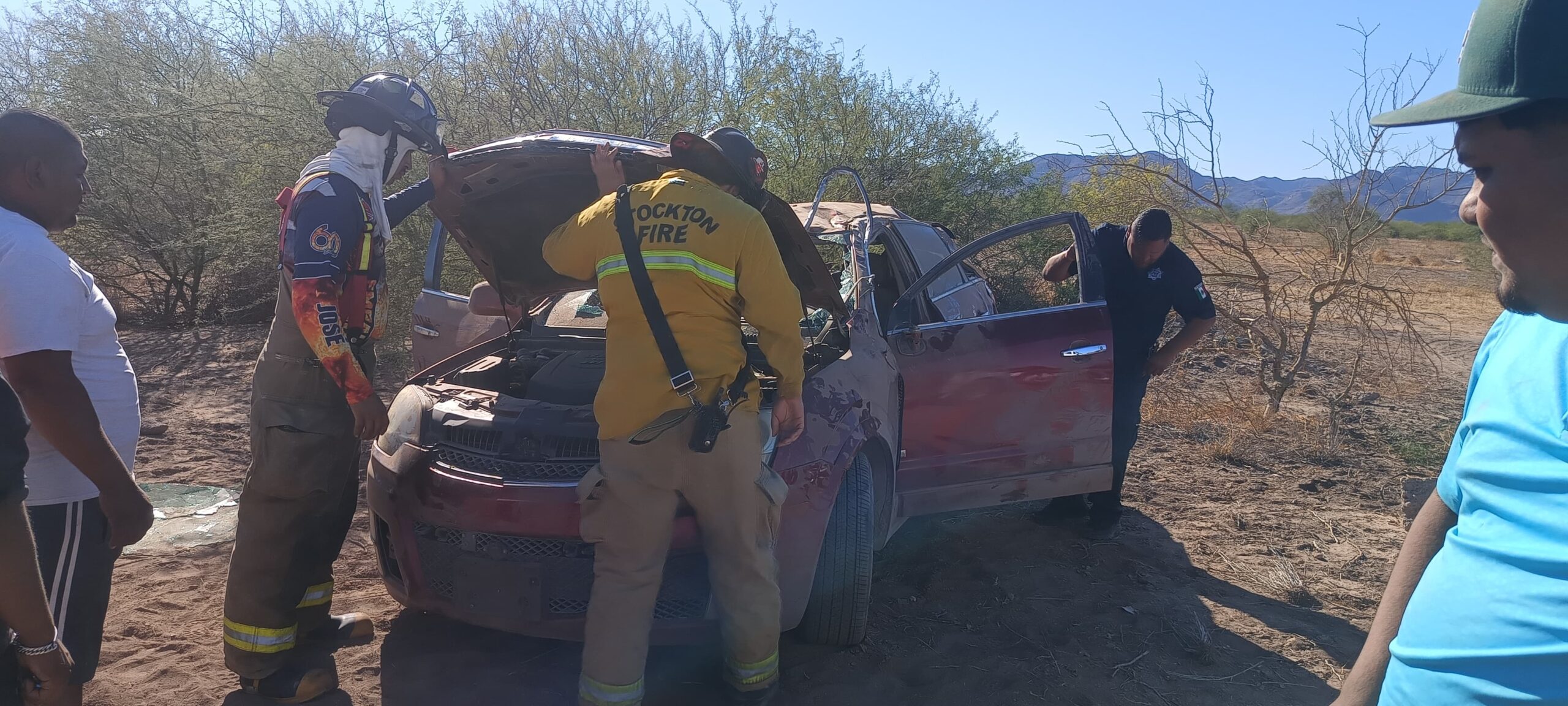 Resultan dos jóvenes lesionados