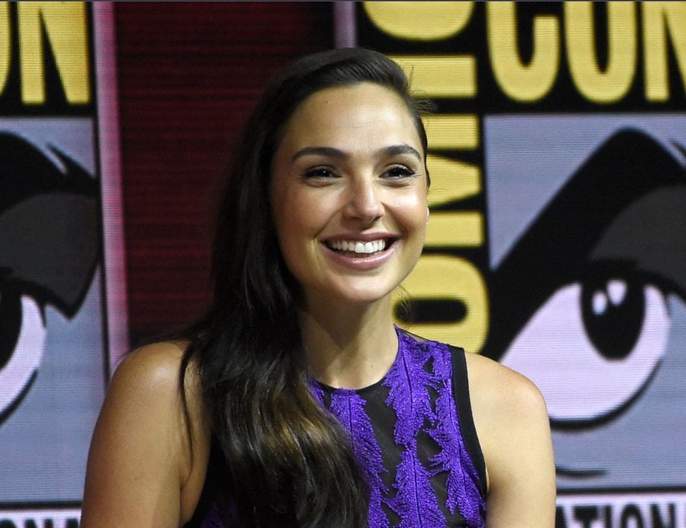 Gal Gadot the runner