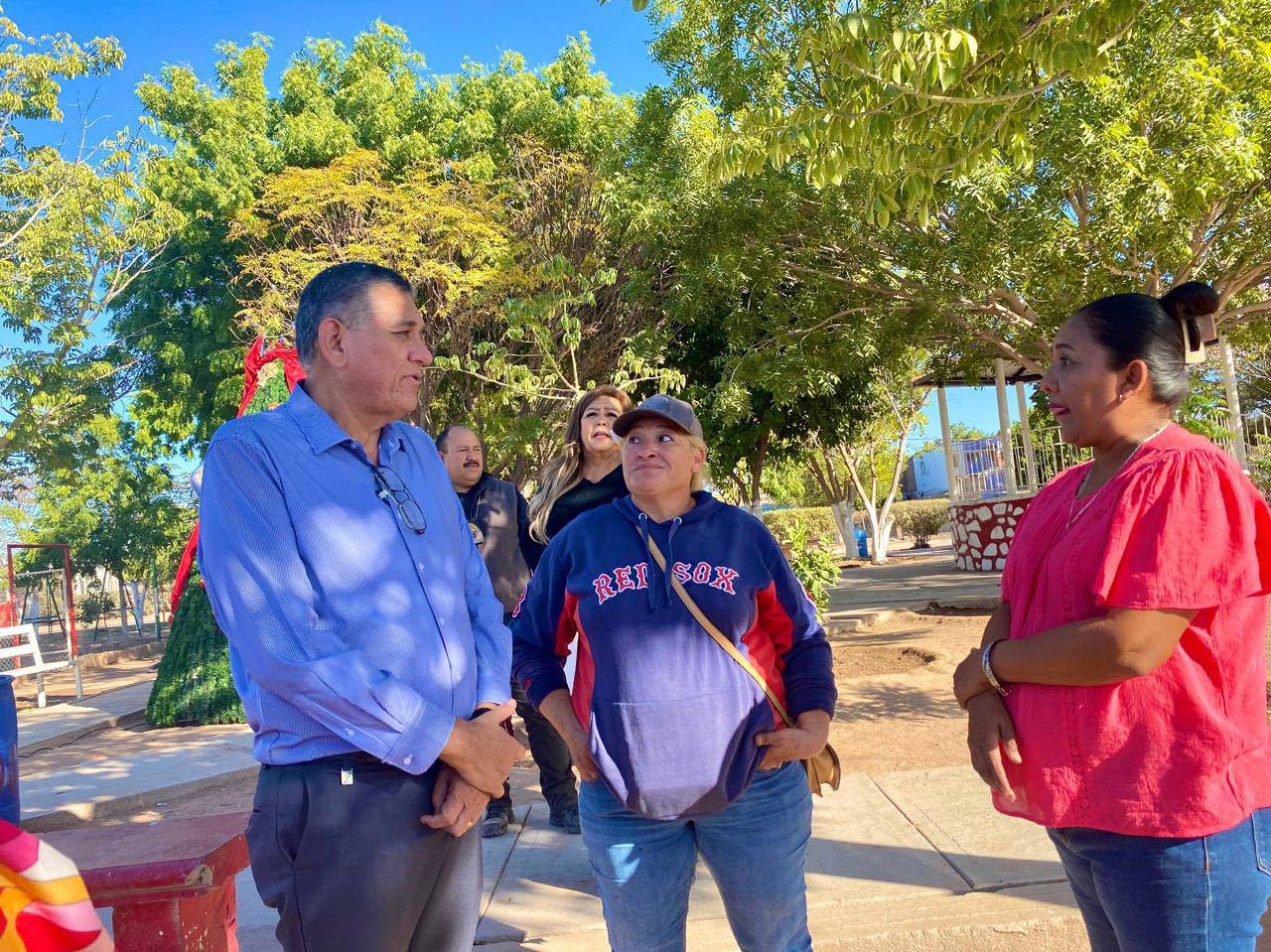 Realiza alcalde recorrido en comunidades rurales; supervisa obras y dialoga con la gente