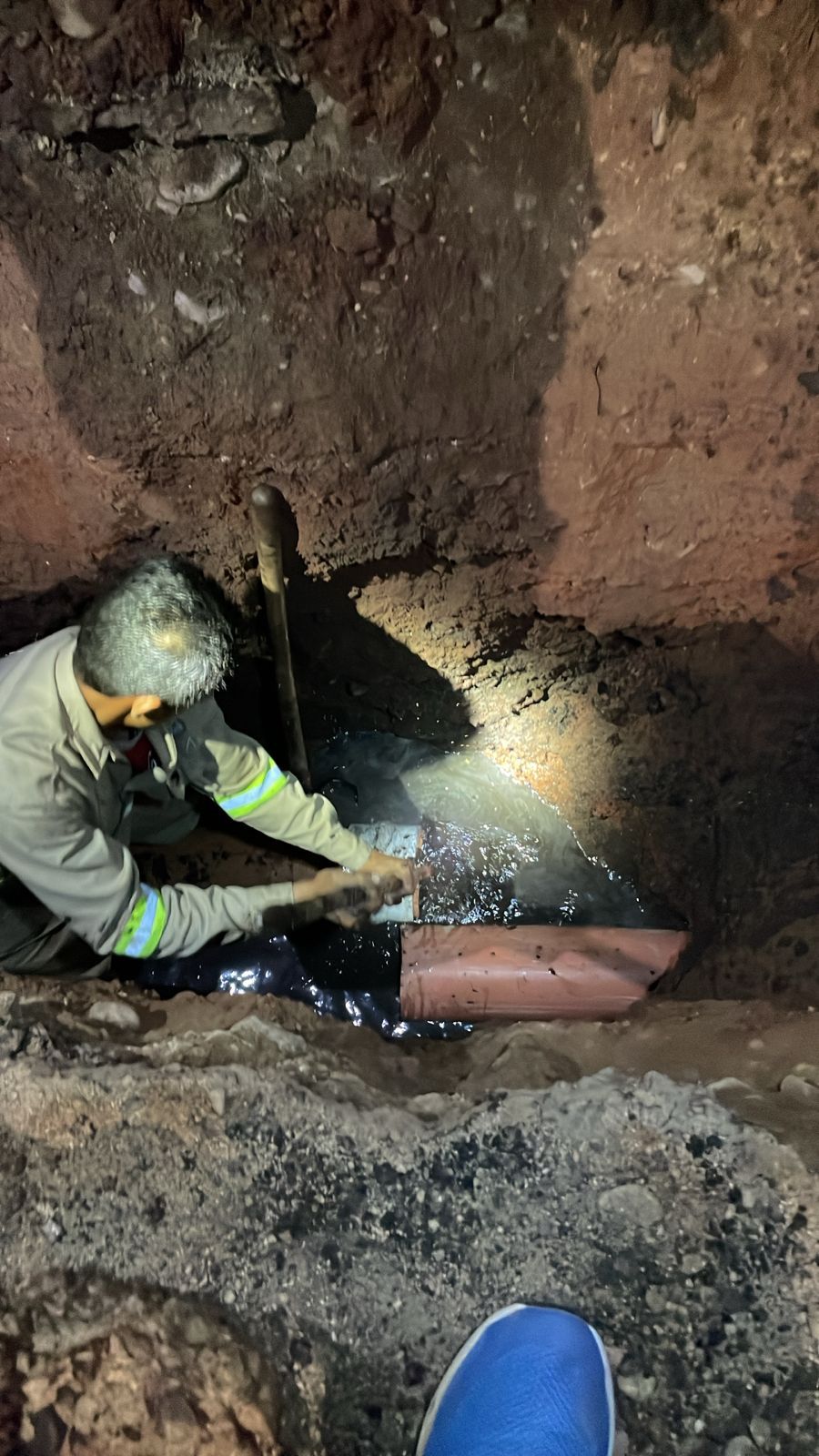 Atiende CEA quejas de fugas de drenaje