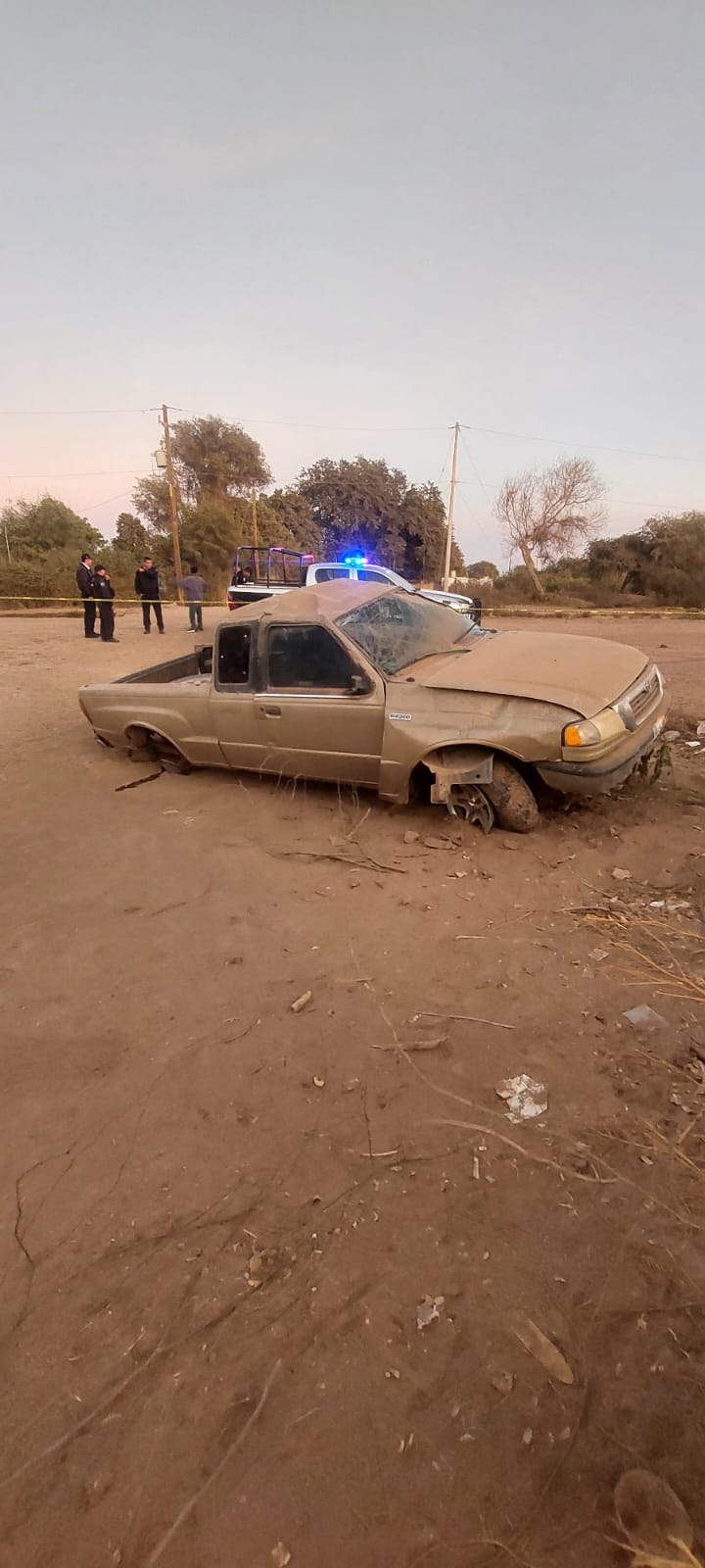 Muere conductor aplastado por pick up en Potam