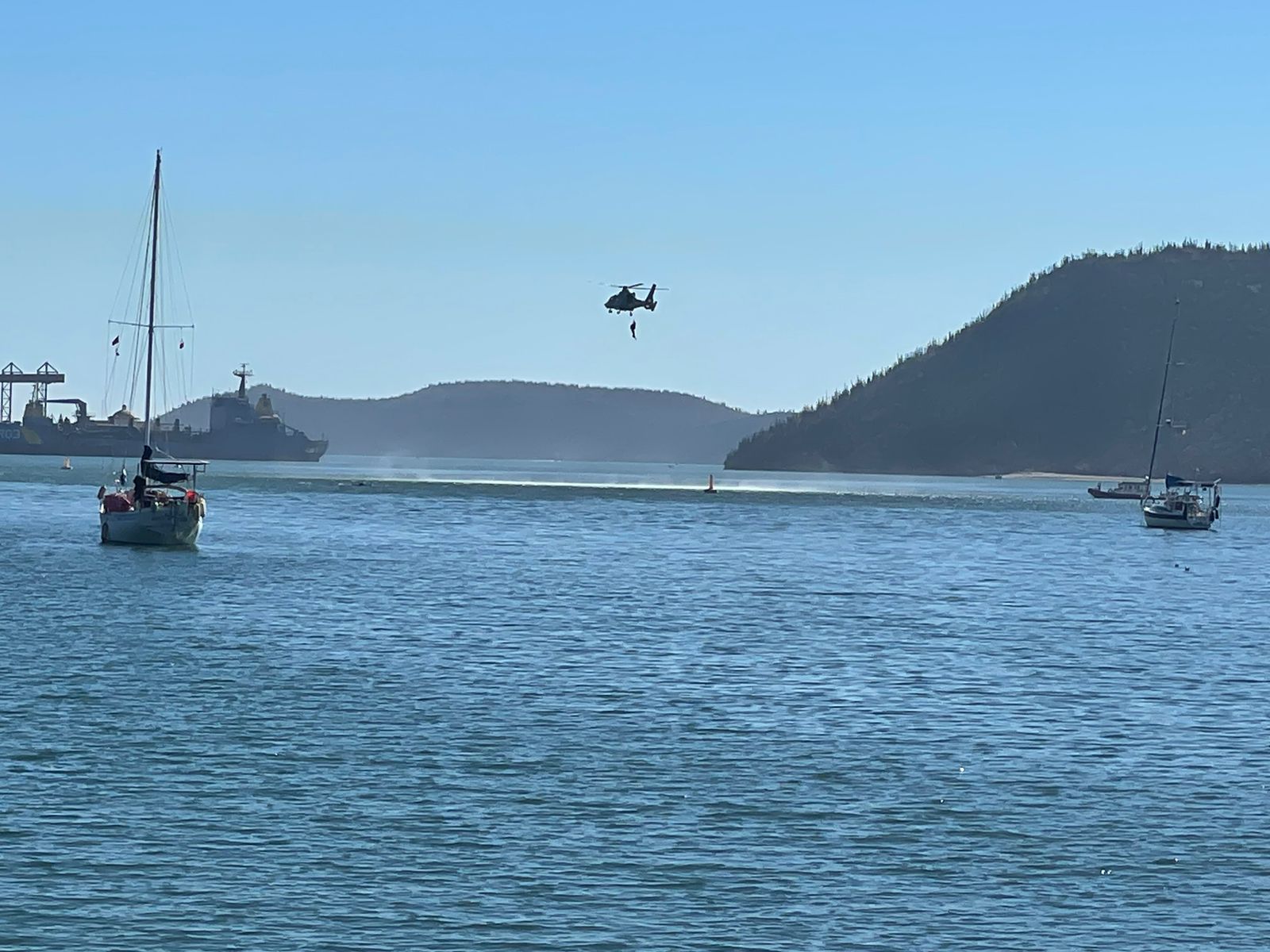 Realiza Semar prácticas de rescate acuático frente a la bahía de Guaymas