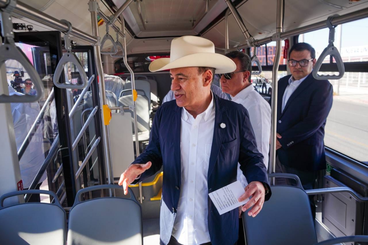 Entrega Gobernador Durazo camiones eléctricos y mejora transporte público en Hermosillo