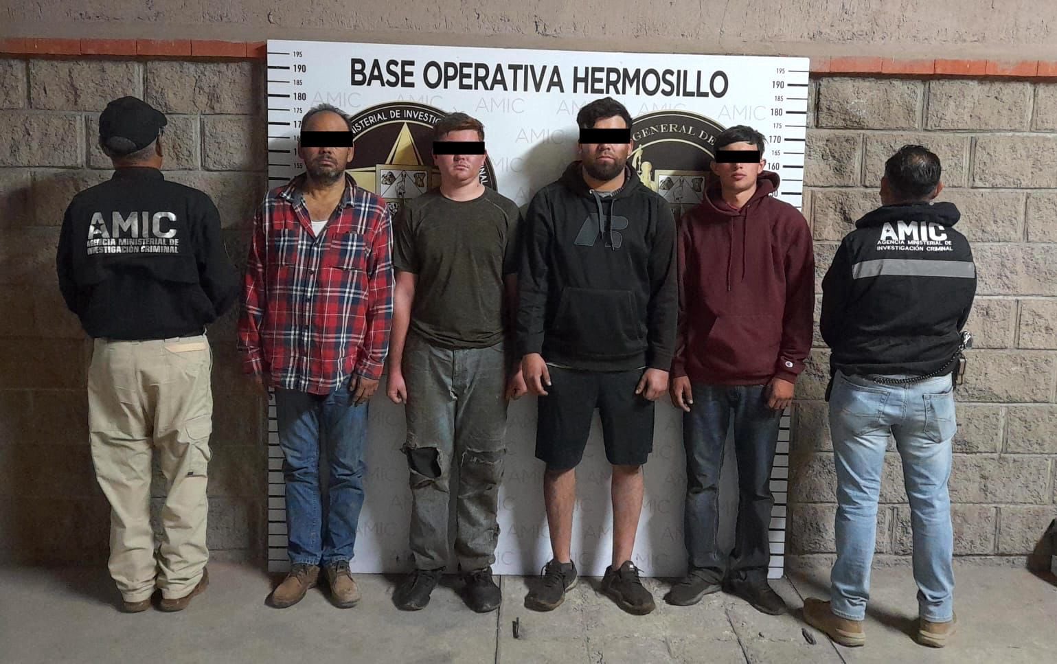 Operativo conjunto de AMIC y DEFENSA asegura hidrocarburo y detiene a cuatro personas por probable “huachicoleo”