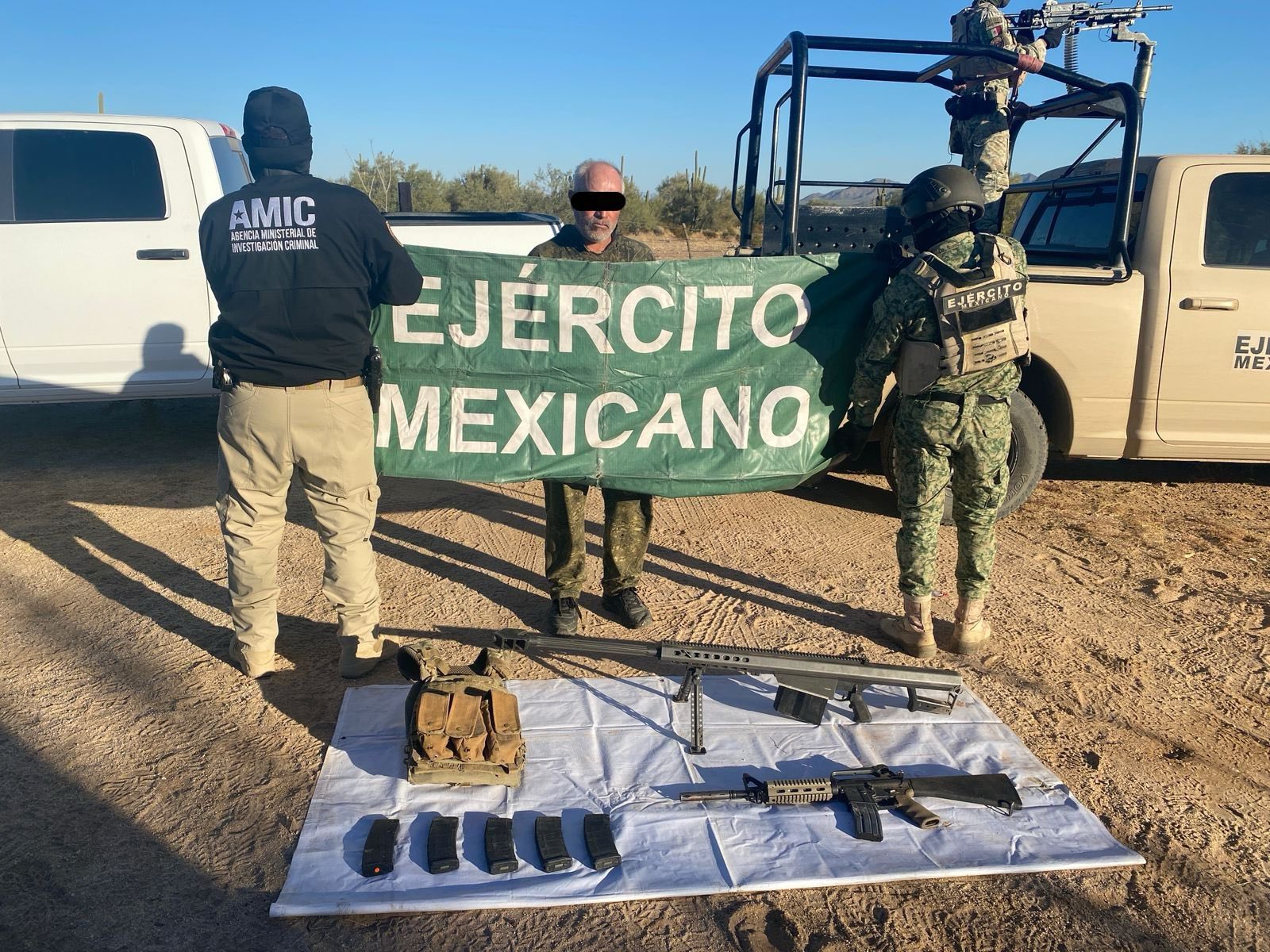 Operativo AMIC y DEFENSA asegura armas y equipo táctico en Sonoyta