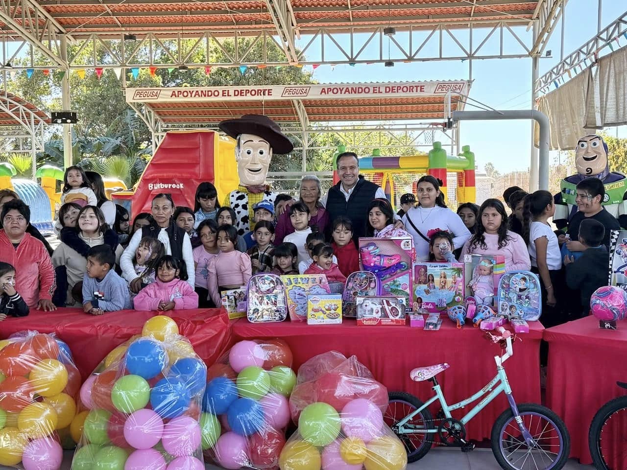 Realiza Antonio “Toño” Astiazaran festival infantil