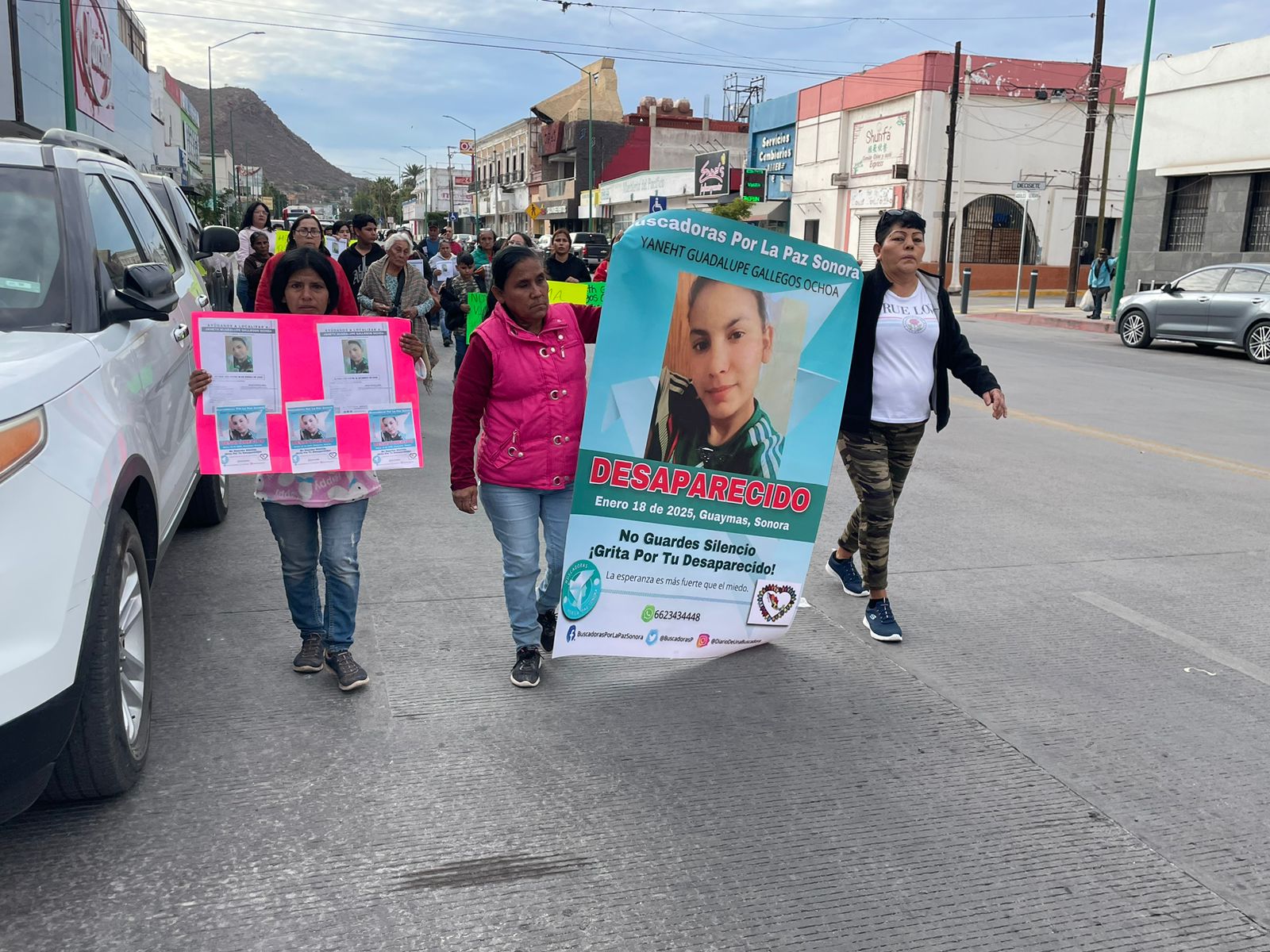 Marchan por joven desaparecida en Guaymas