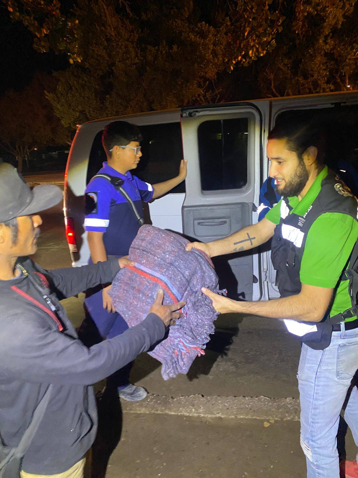 Realizan operativo para resguardar a personas en condición de calle, por frío