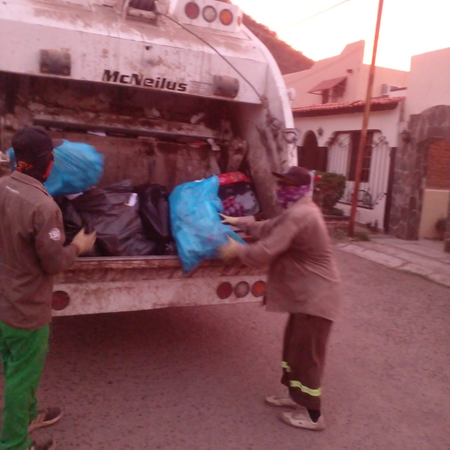 Regularizan servicio de limpia