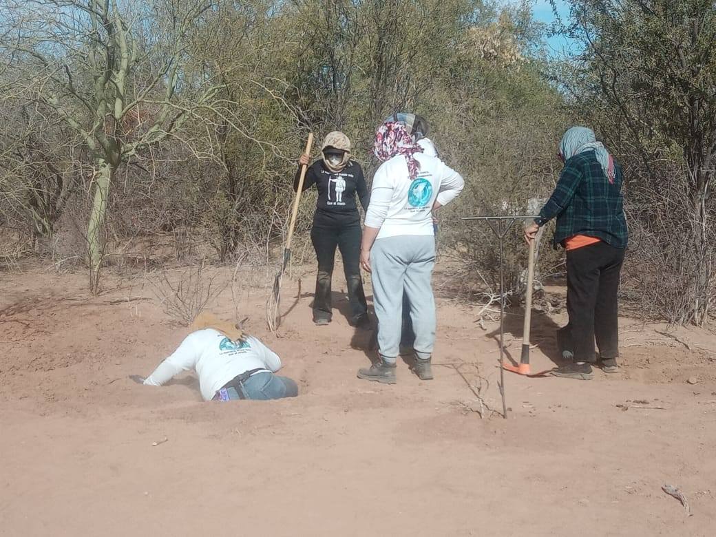 Van 40 cuerpos localizados en fosas clandestinas