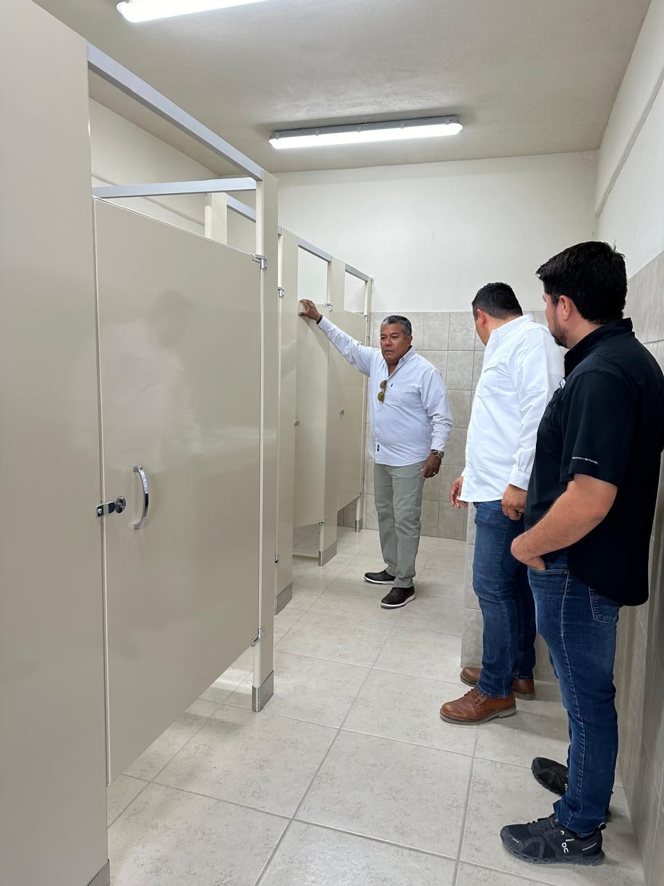 Invierten 48 mdp en mejoramiento de escuelas en Guaymas y Empalme