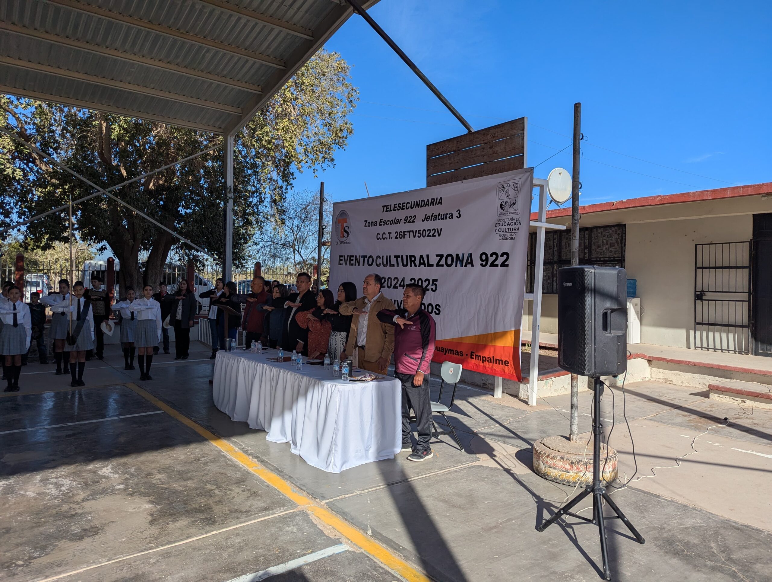 Realizan encuentro artístico de telesecundarias