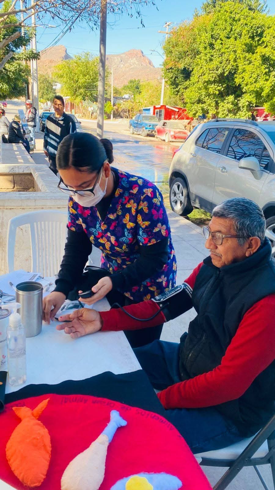 Se respalda a familias en acciones de salud