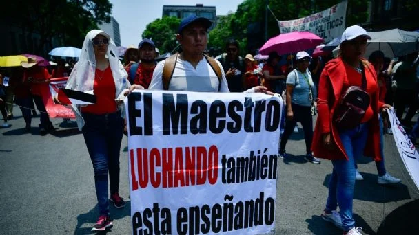 18 marzo se unen maestros em´palmenses al paro de labores