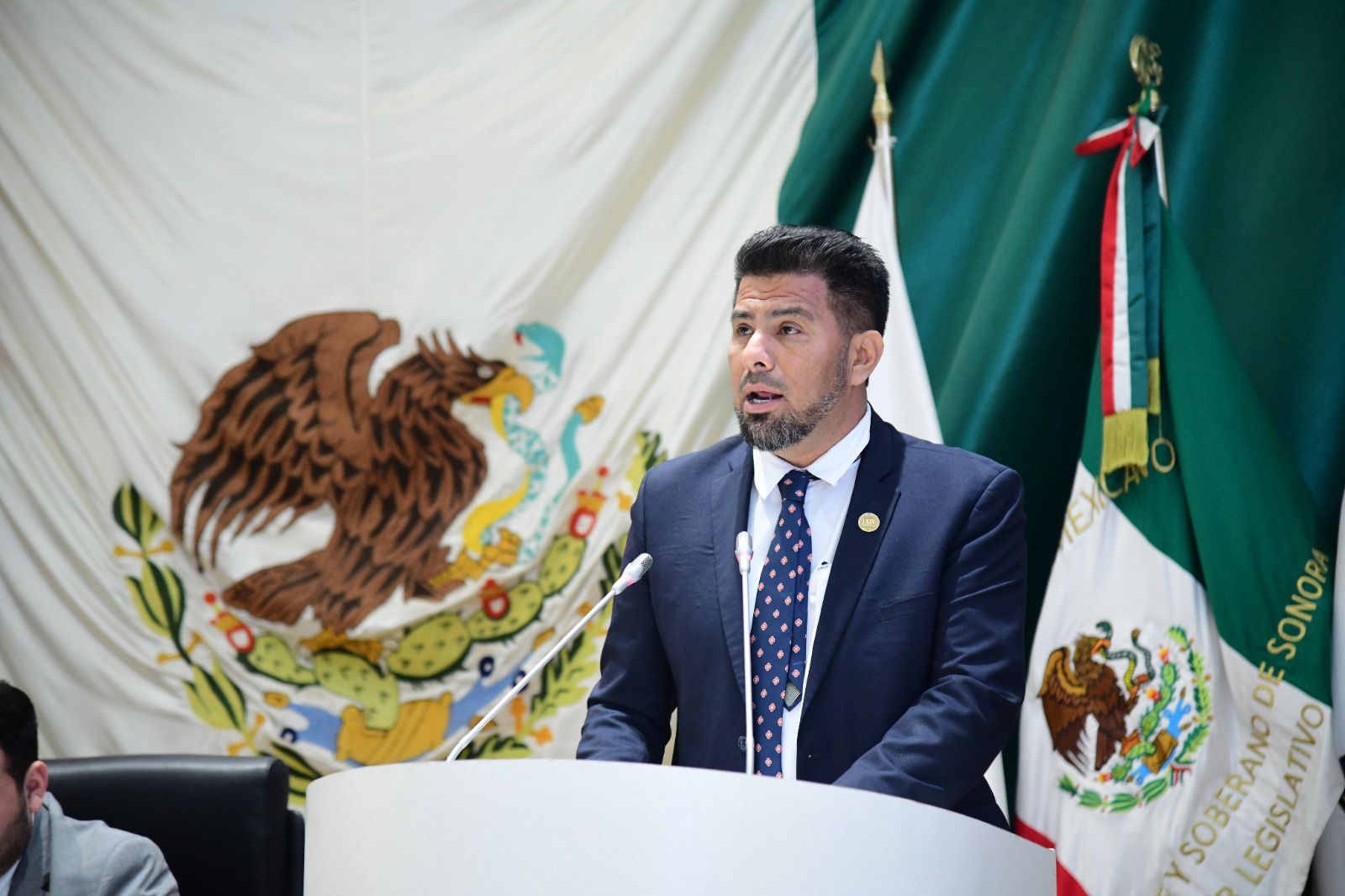 Promueve Sebastián Orduño bienestar de la niñez