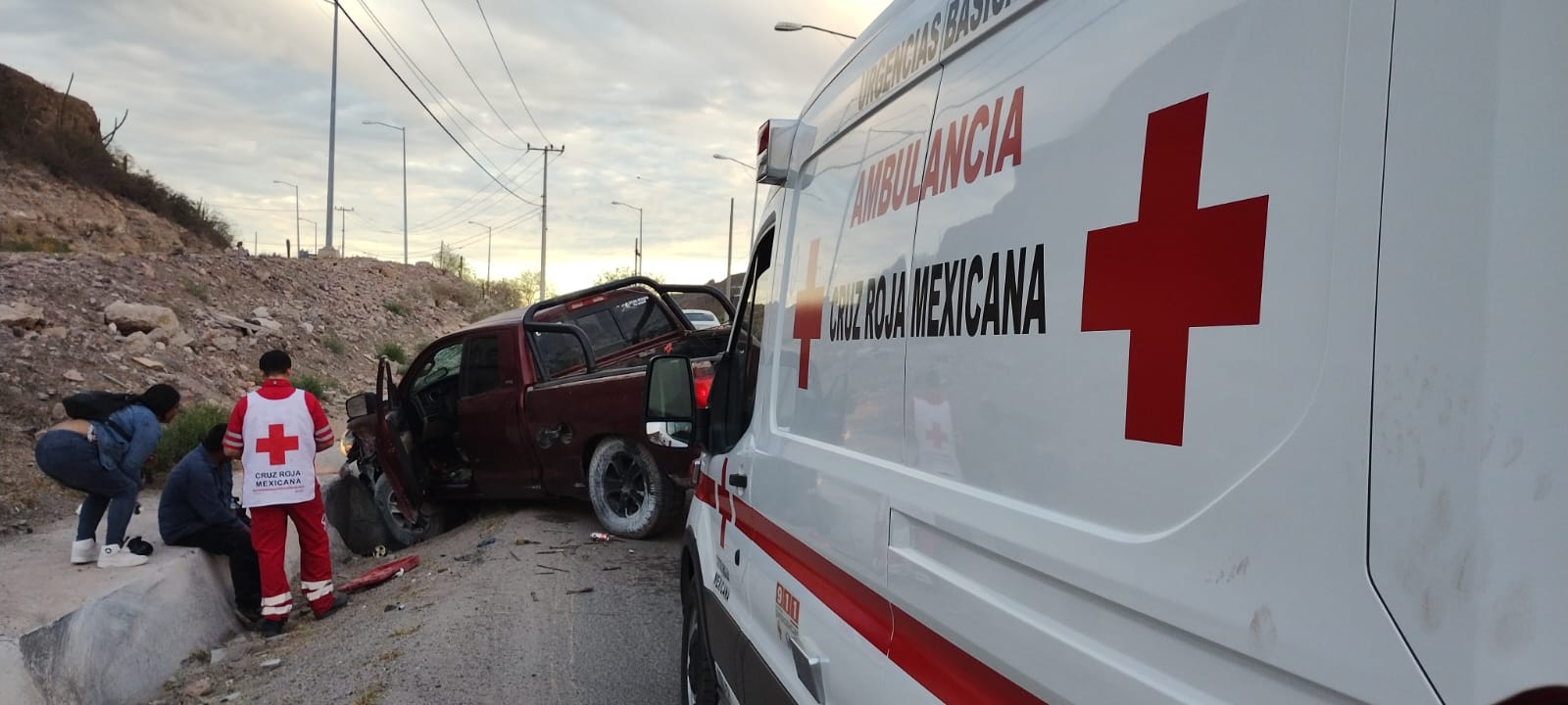 Resulta conductor lesionado en choque