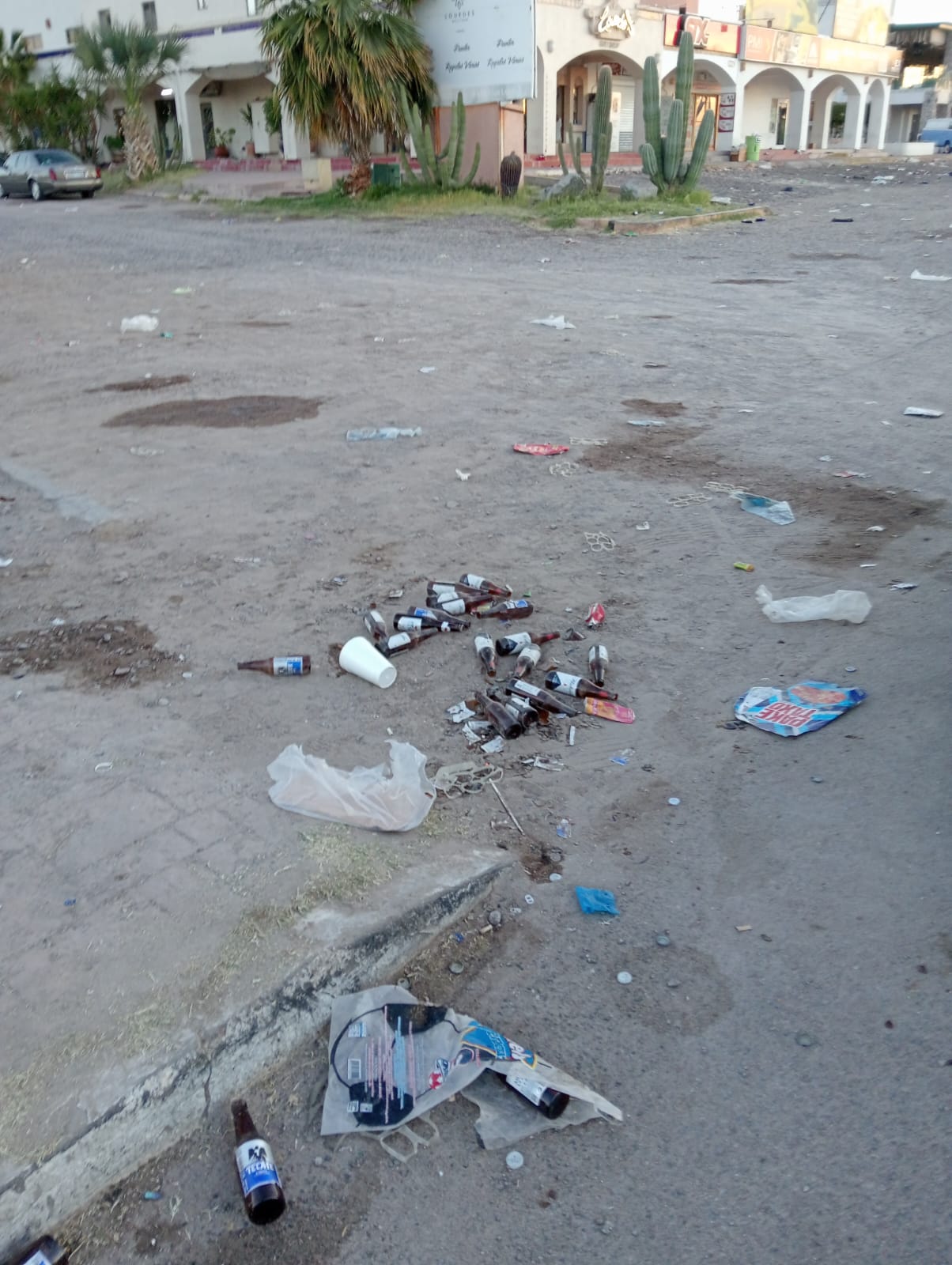 San Carlos sucio, después del ‘puente’