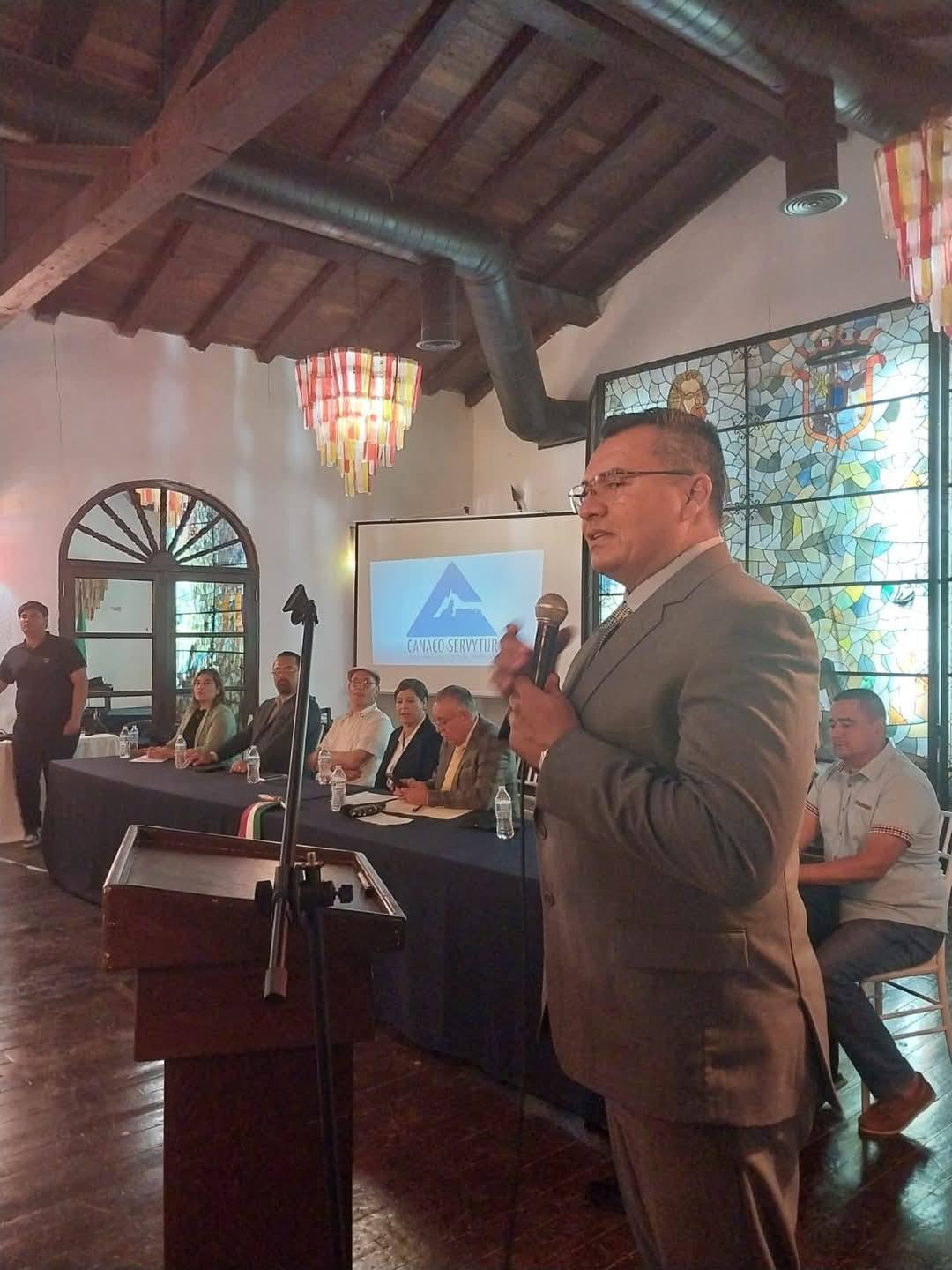 Llega Julio Saldate a Canaco-Servytur