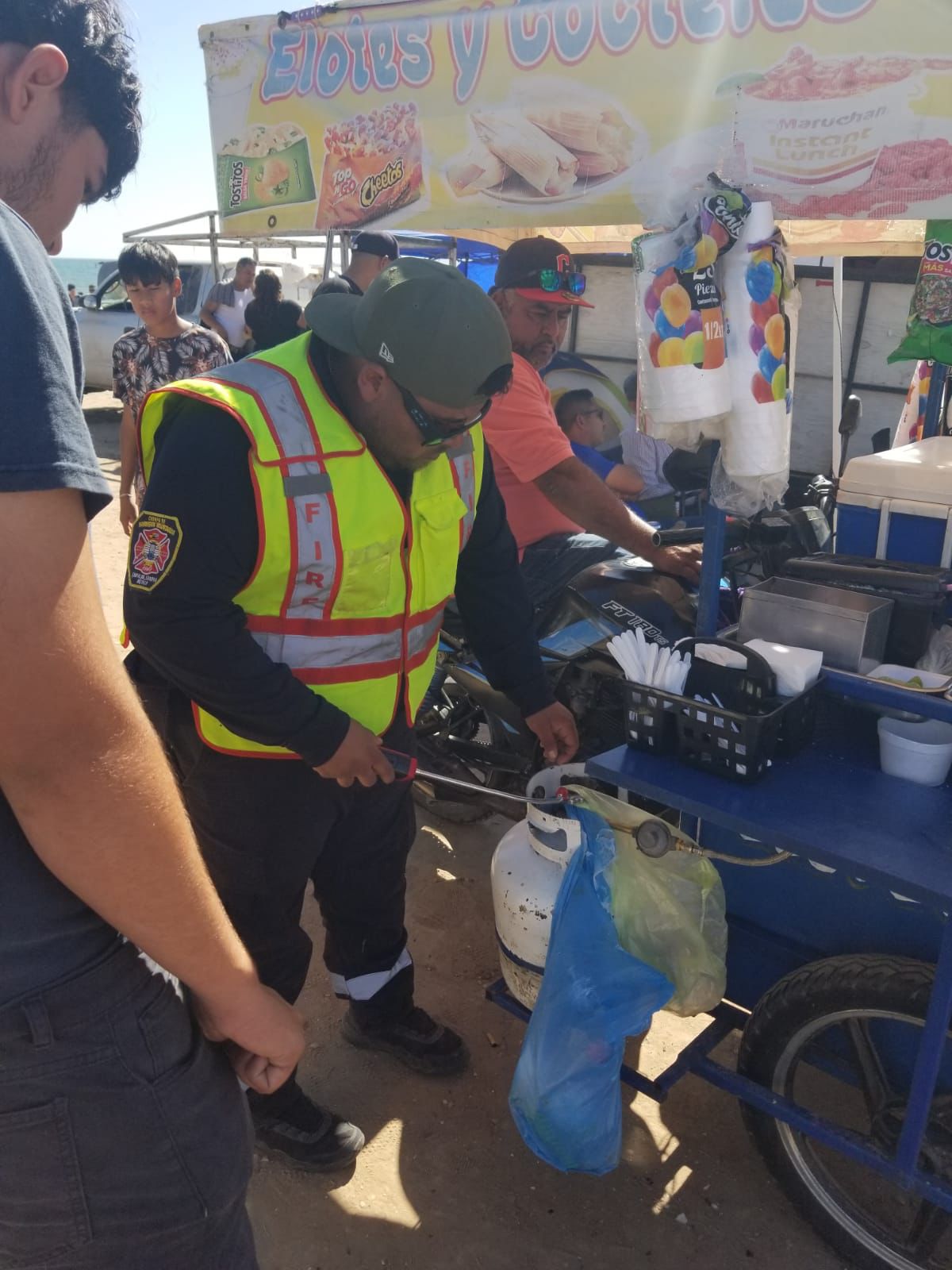 Mantarrayas, dolor de cabeza de bañistas en Empalme