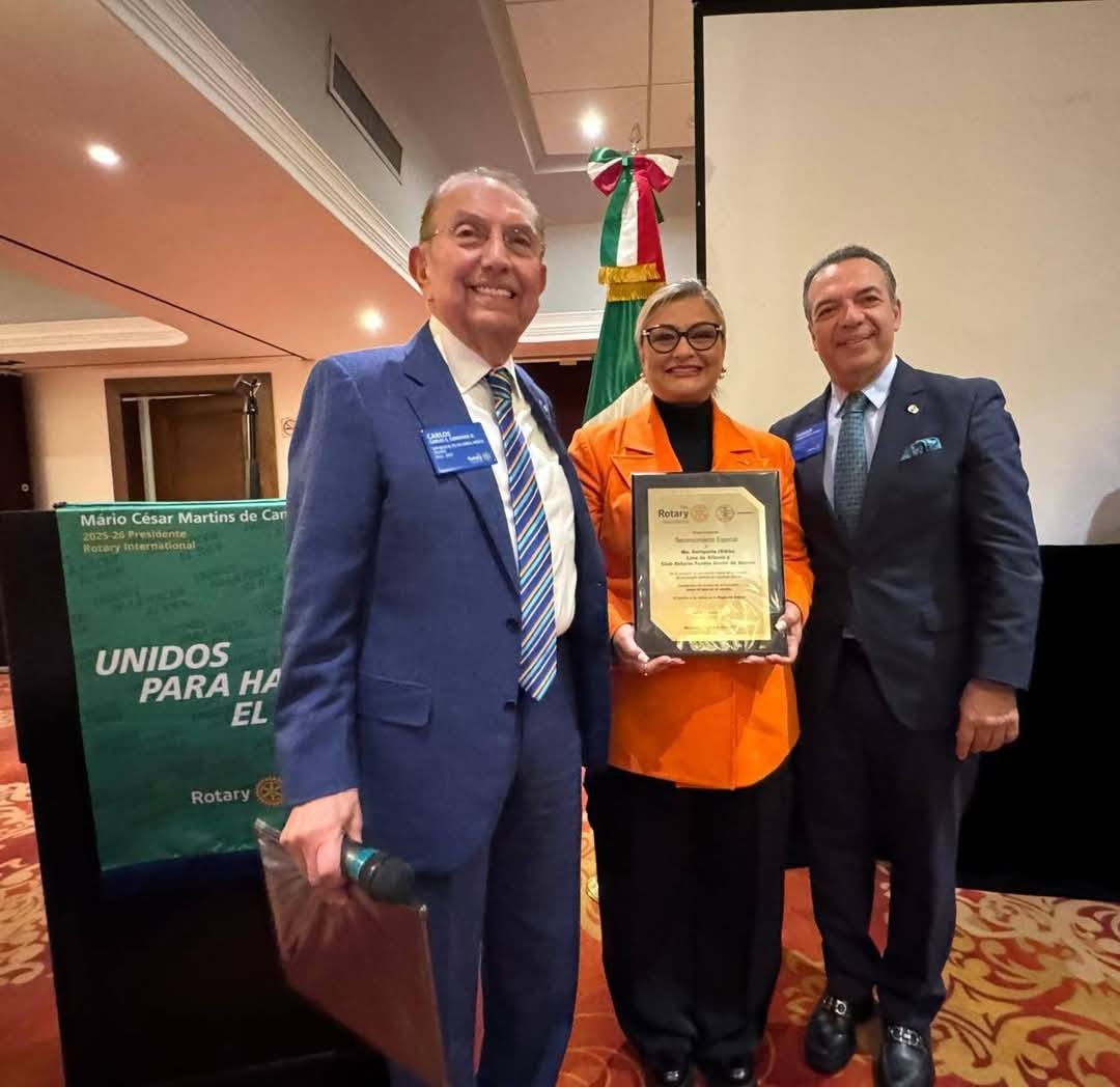 Club Rotario de Puebla recibe reconocimiento
