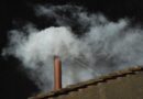 Humo blanco en el Vaticano anuncia la elección del nuevo papa