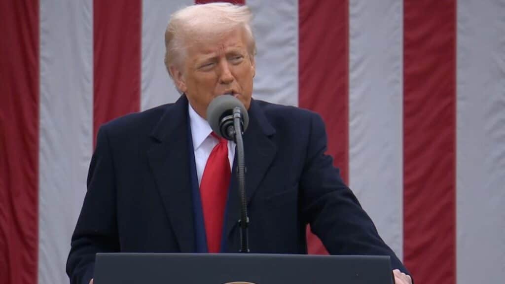 El Supremo de EE.UU. avala a Trump y revoca protección humanitaria a más de 500 mil migrantes 1 13 11