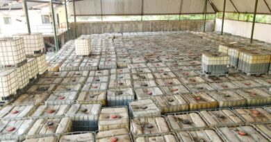 Aseguran un millón 500 mil litros de huachicol y maquinaria para procesar crudo en cateos en Comalcalco, Tabasco