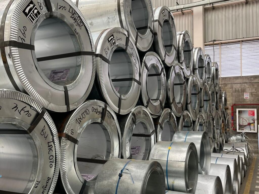 Trump anuncia incremento de aranceles al acero del 25% al 50% para “proteger la industria estadounidense” 1 6 1