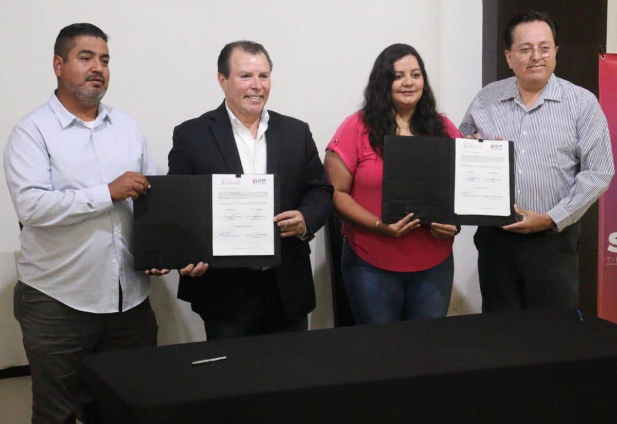 Gobierno de Sonora impulsa terapias con delfines para personas con discapacidad