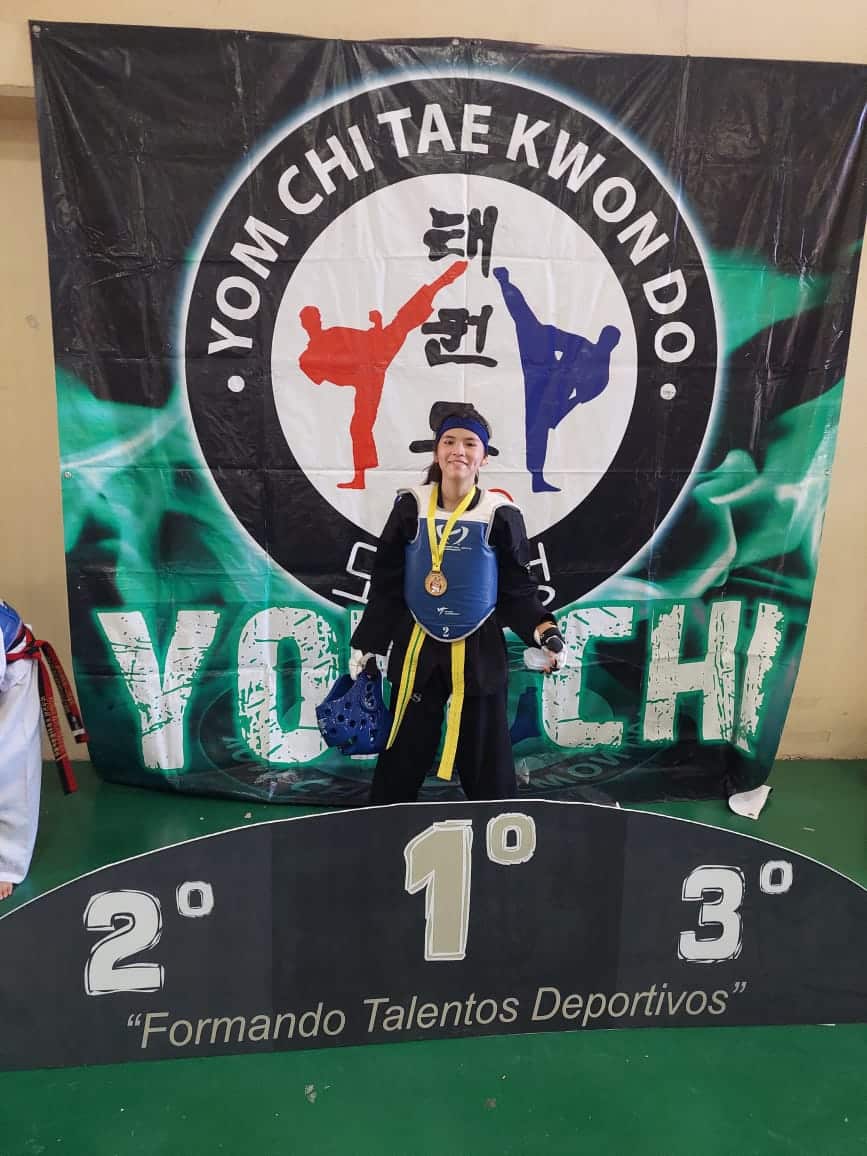 Niña de Guaymas gana el oro en Tae Kwon Do