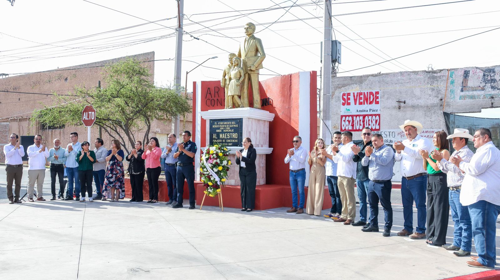 Reconocen a docentes en el ‘Día del Maestro’