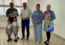Inician con la entrega de uniformes escolares